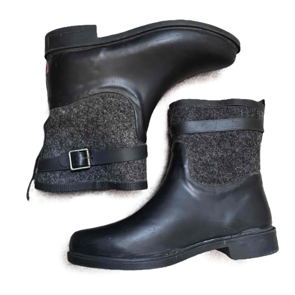 Chooka Black Gray Buckled Fabric Mid Wool Rain Boots US 10 Ankle Strap